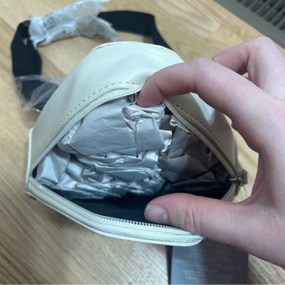 Disney Buzz Lightyear Belt Bag NEW Ivan Purse Parks World Land Vacation - Picture 4 of 6